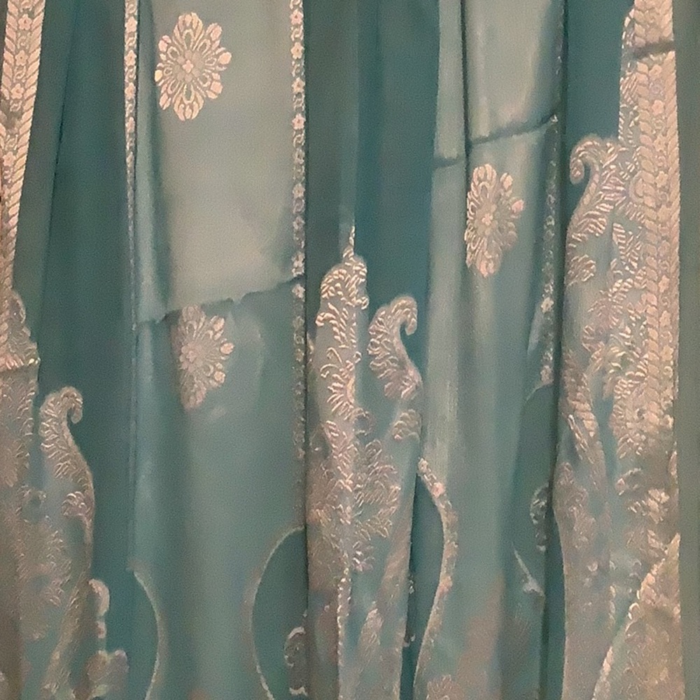 Oscar De La Renta silk wrap/stole/scarf